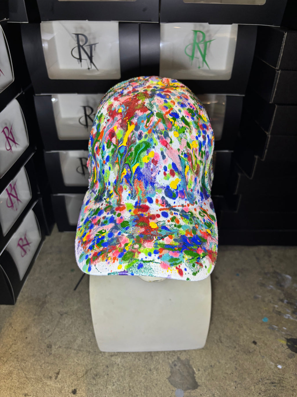 ART SCHOOL DROPOUT HEAD JOB
